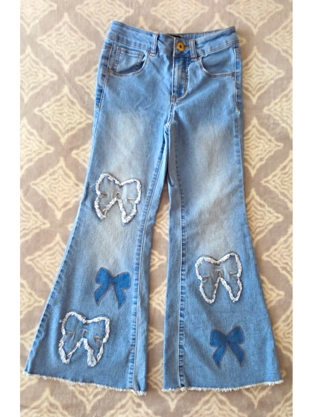 Wild Daisy Girls Size 7 Light Wash Blue Flared Denim Jeans Bow Embroidered
